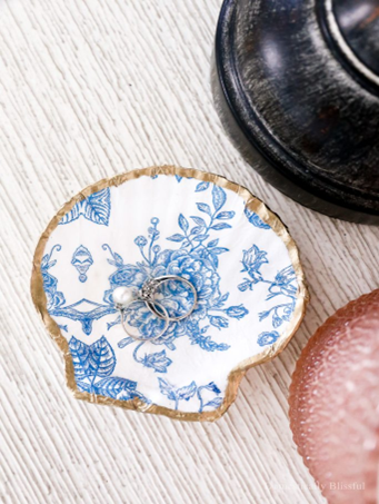 seashell craft dish